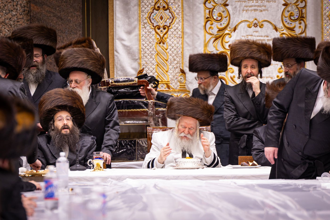 ערב ומוצאי יום כיפור בחצה"ק באבוב