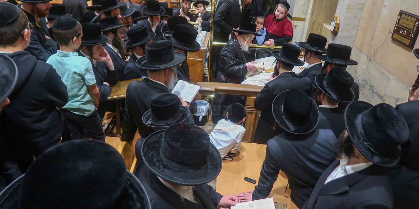 ערב יום כיפור בחצה"ק מונקאטש