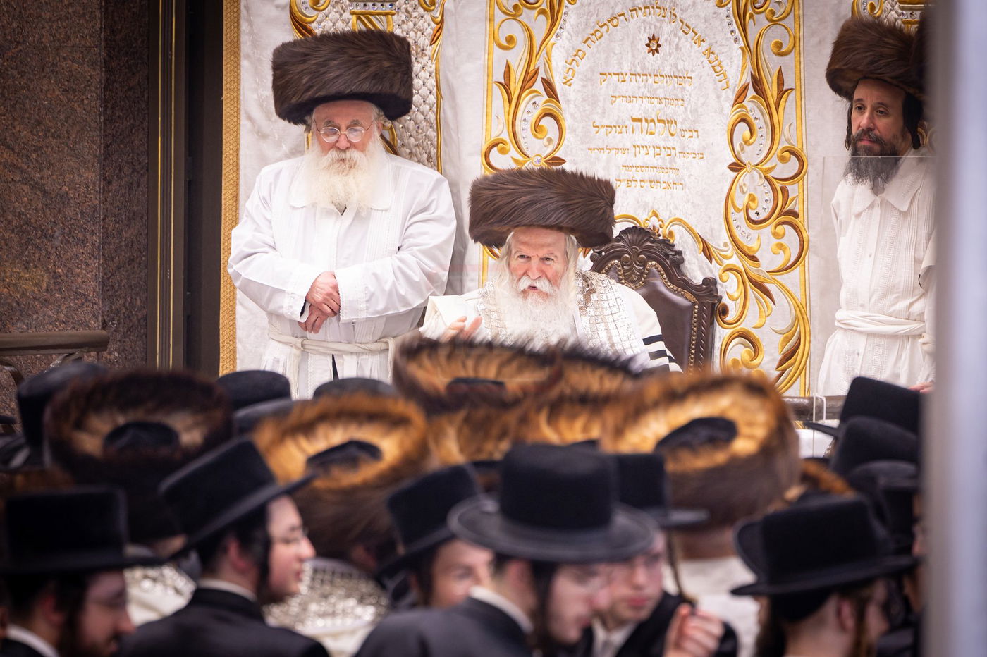 ערב ומוצאי יום כיפור בחצה"ק באבוב