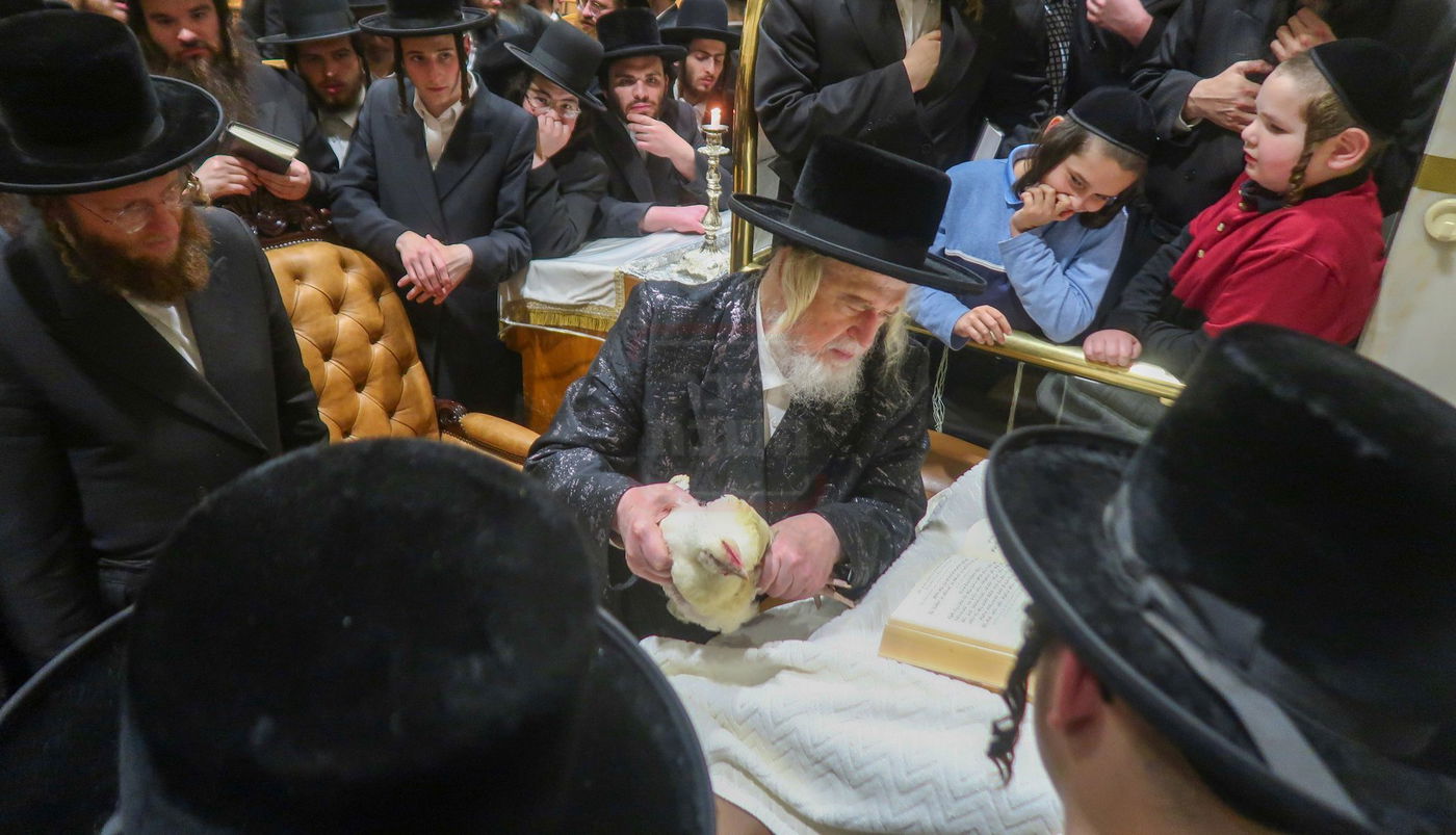 ערב יום כיפור בחצה"ק מונקאטש