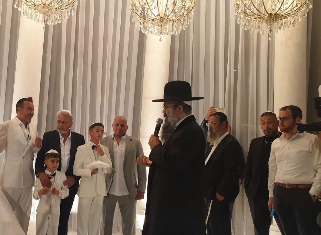 הסנדק המיליארדר | 'זופניק בכיכר' עם כל התמונות, הנייעס והחשיפות של השבוע