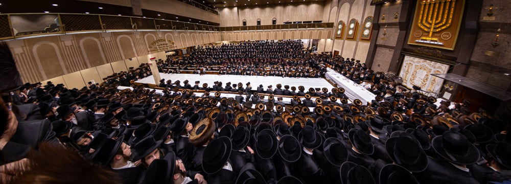 ערב ומוצאי יום כיפור בחצה"ק באבוב