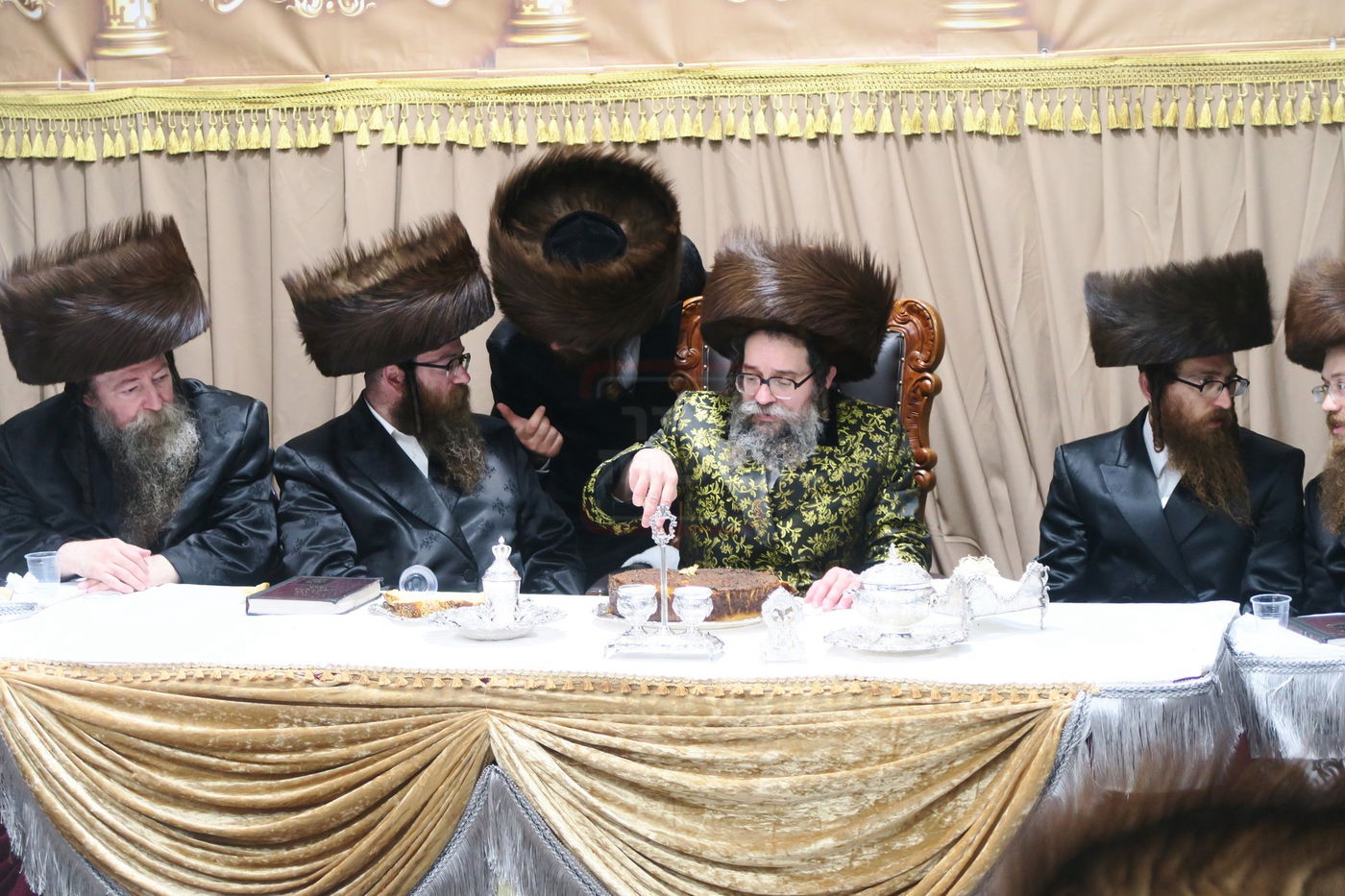 שמחת בית השואבה בחצה"ק סקולען ירושלים