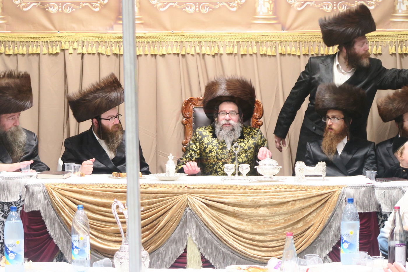 שמחת בית השואבה בחצה"ק סקולען ירושלים