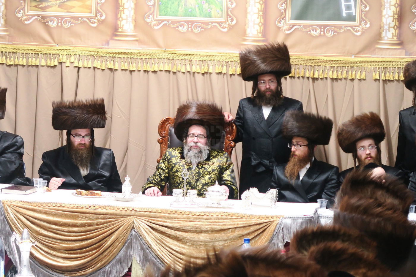 שמחת בית השואבה בחצה"ק סקולען ירושלים