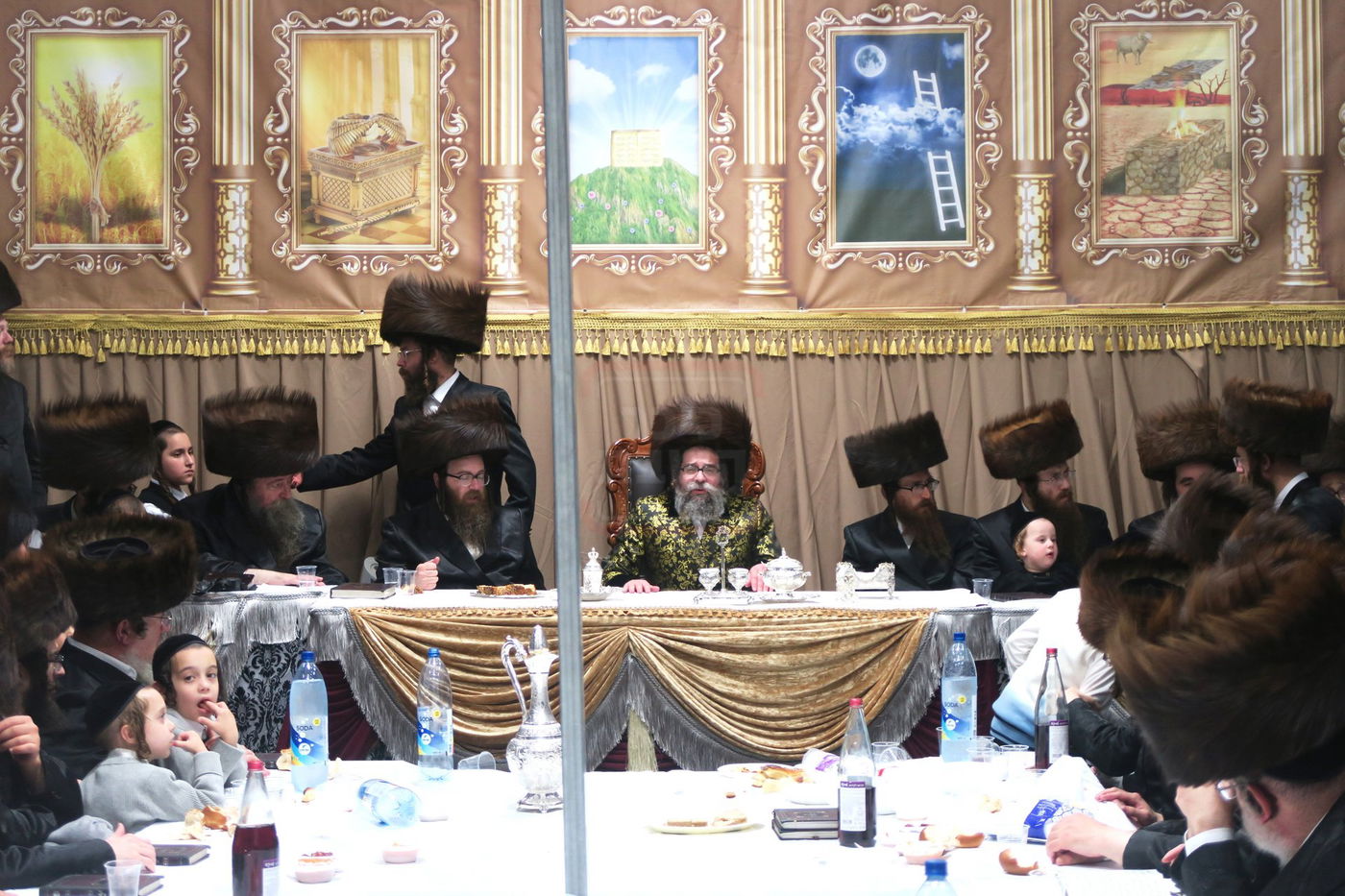 שמחת בית השואבה בחצה"ק סקולען ירושלים