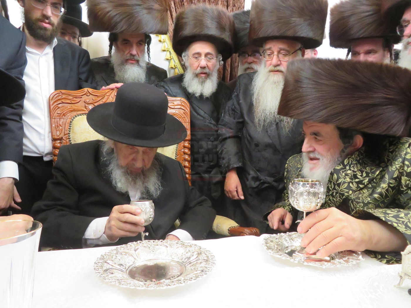 הגר"ד לנדו בביקור אצל האדמו"ר מויז'ניץ