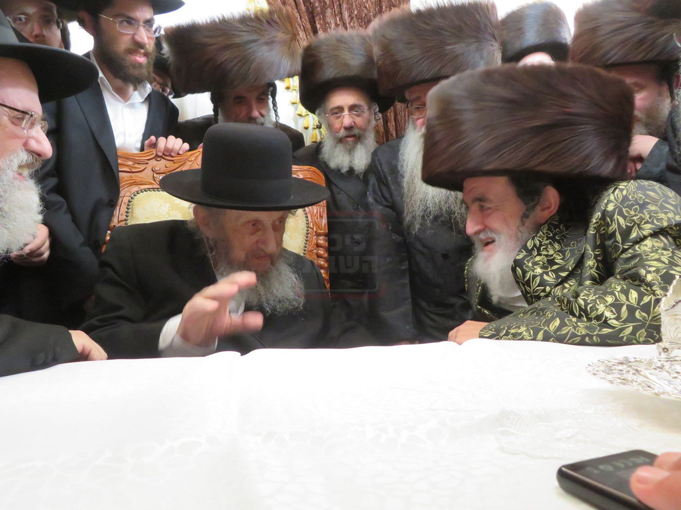 הגר"ד לנדו בביקור אצל האדמו"ר מויז'ניץ