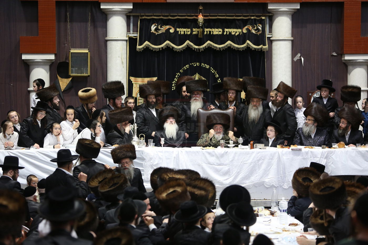 שמחת בר המצווה לנין האדמו"ר מויז'ניץ - חוה"מ סוכות 