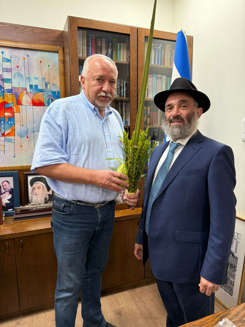 הטיסה החשאית לארה"ב | 'זופניק בכיכר' עם כל התמונות, הנייעס והחשיפות של השבוע