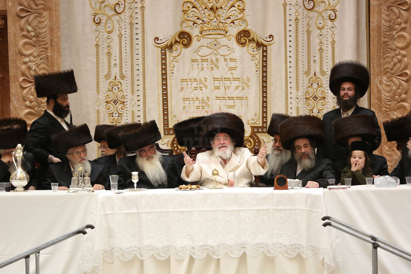 נעילת החג שמחת תורה בחצה"ק ויזנ'יץ