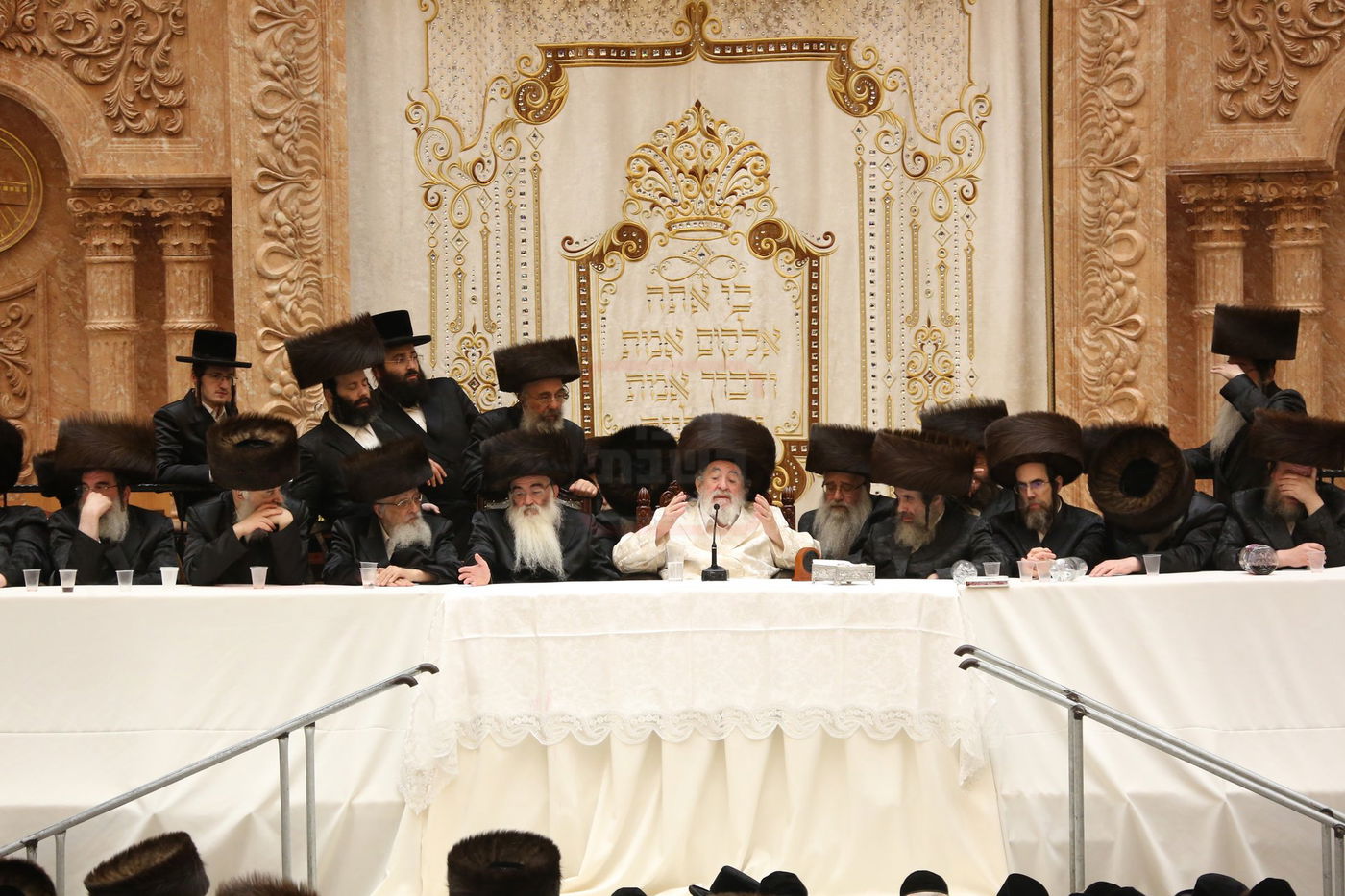 נעילת החג שמחת תורה בחצה"ק ויזנ'יץ