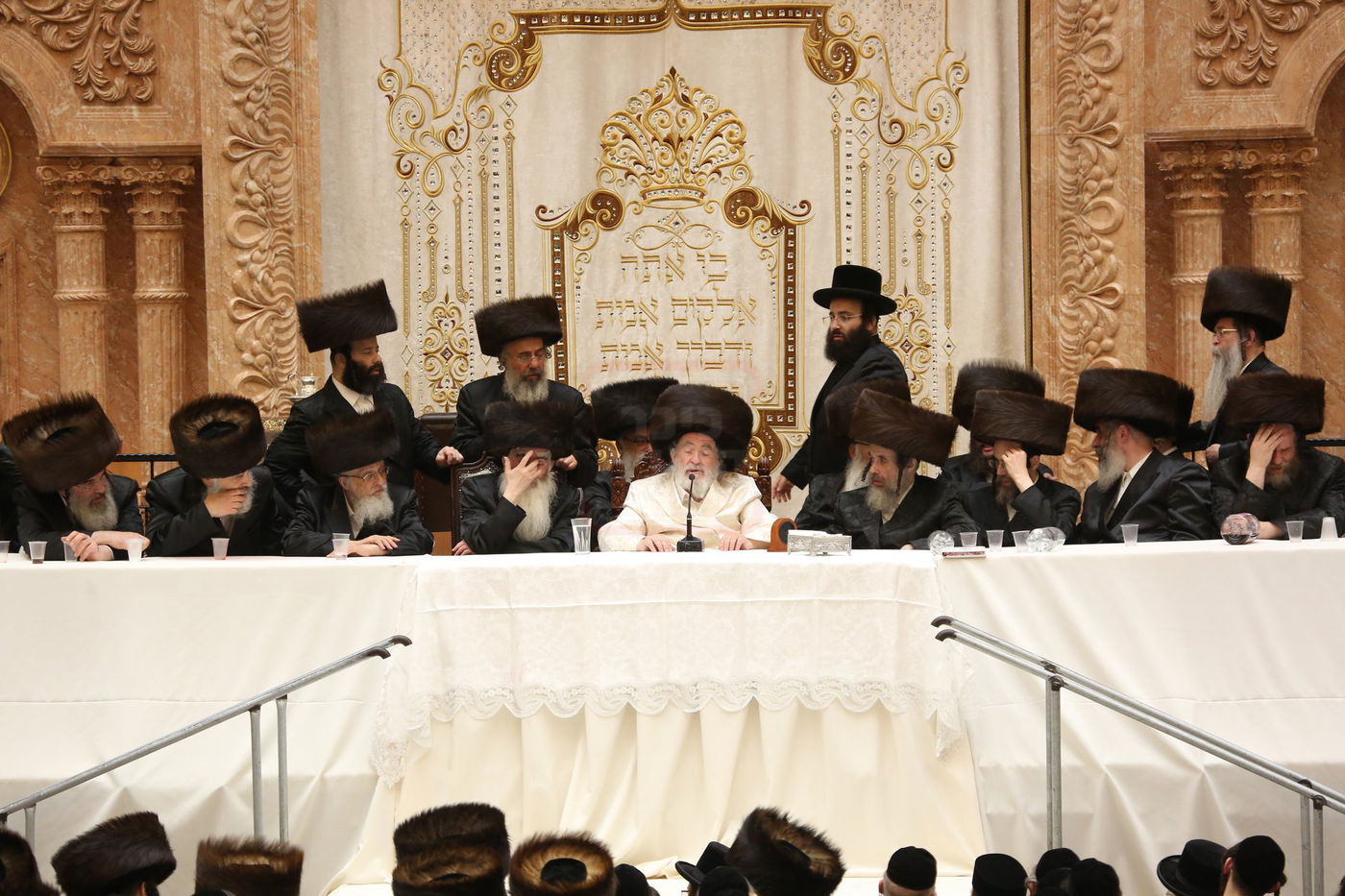 נעילת החג שמחת תורה בחצה"ק ויזנ'יץ