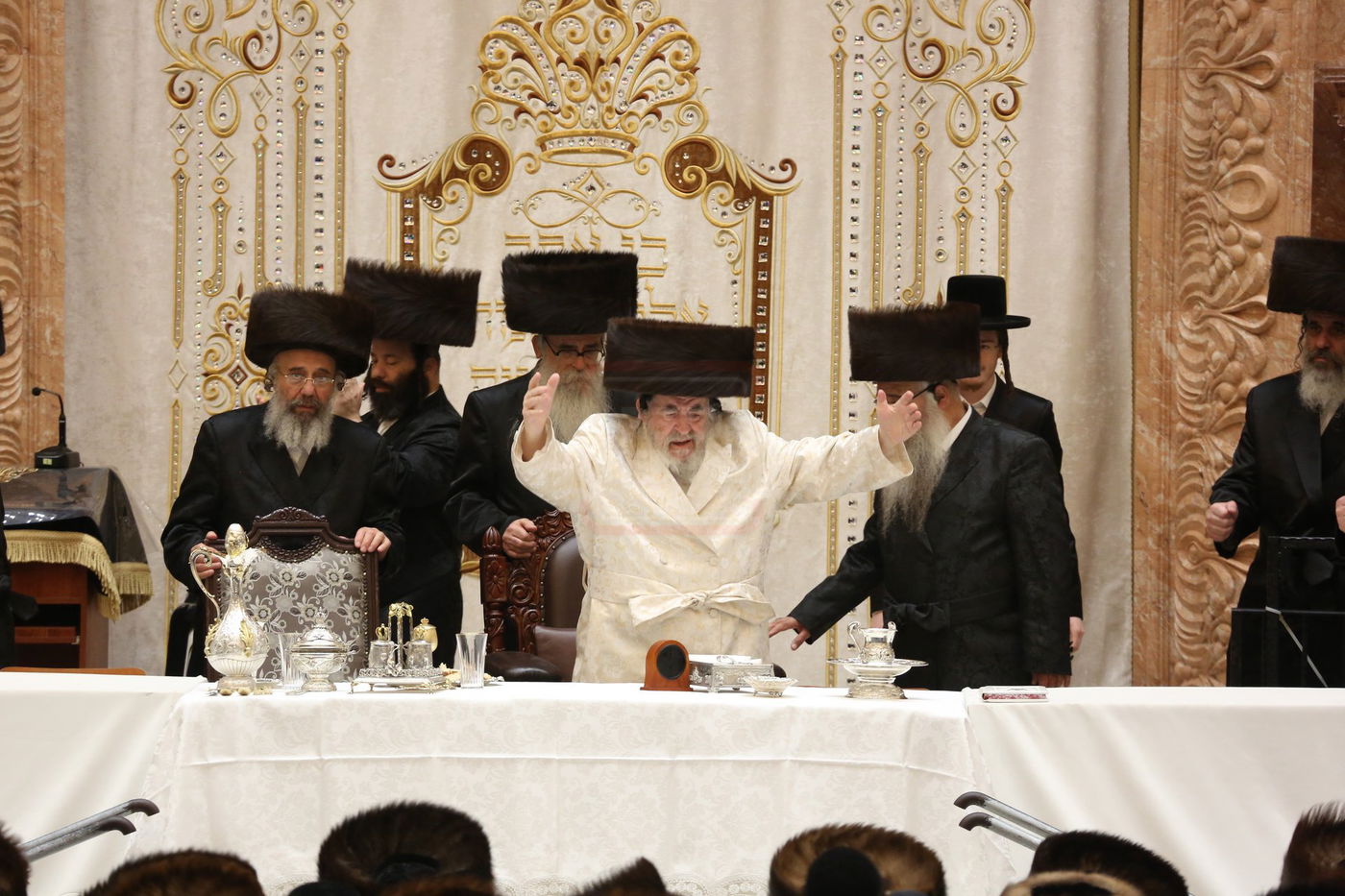 נעילת החג שמחת תורה בחצה"ק ויזנ'יץ