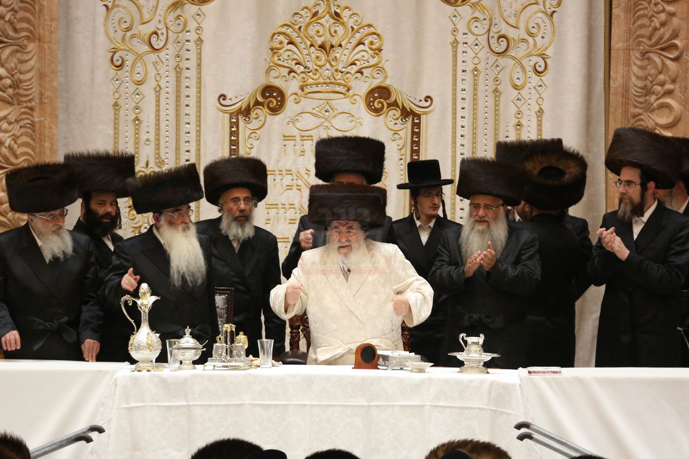 נעילת החג שמחת תורה בחצה"ק ויזנ'יץ