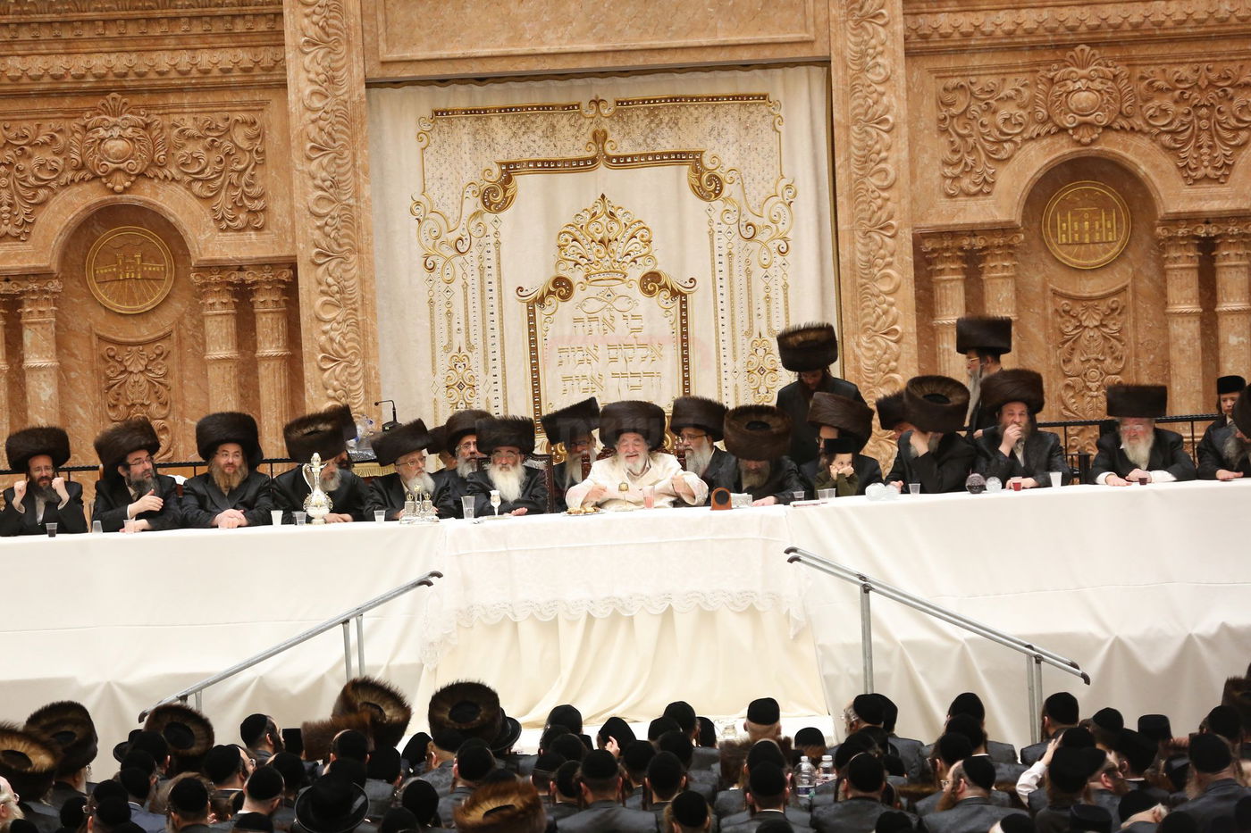 נעילת החג שמחת תורה בחצה"ק ויזנ'יץ