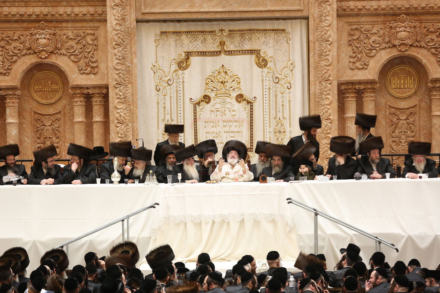 נעילת החג שמחת תורה בחצה"ק ויזנ'יץ