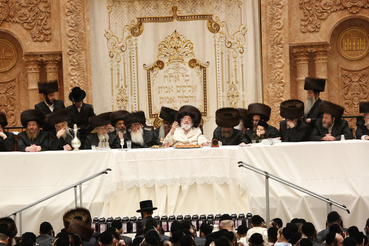 נעילת החג שמחת תורה בחצה"ק ויזנ'יץ