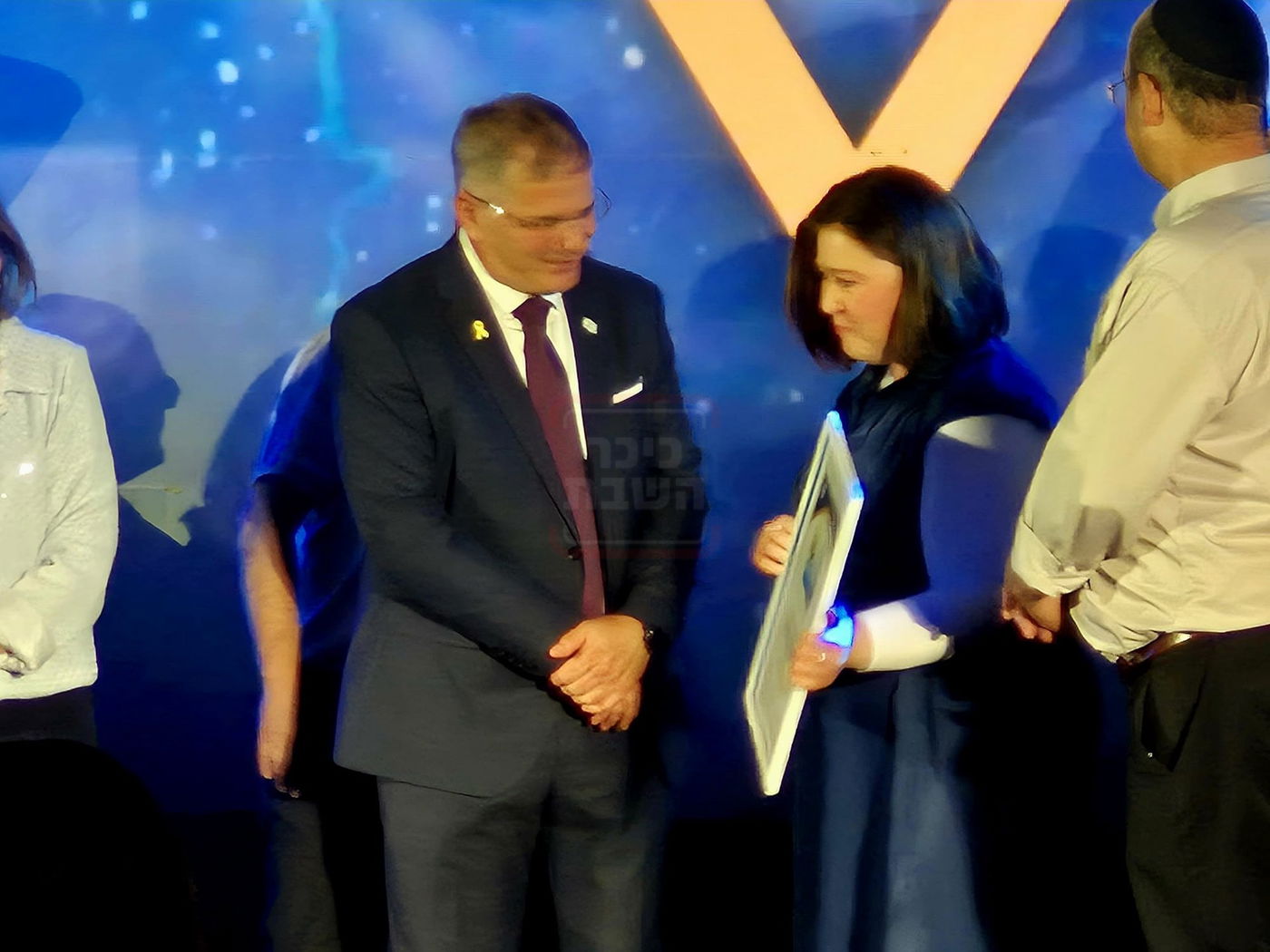 הטיסה החשאית לארה"ב | 'זופניק בכיכר' עם כל התמונות, הנייעס והחשיפות של השבוע