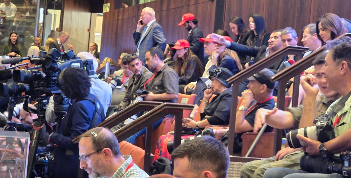 הטיסה החשאית לארה"ב | 'זופניק בכיכר' עם כל התמונות, הנייעס והחשיפות של השבוע