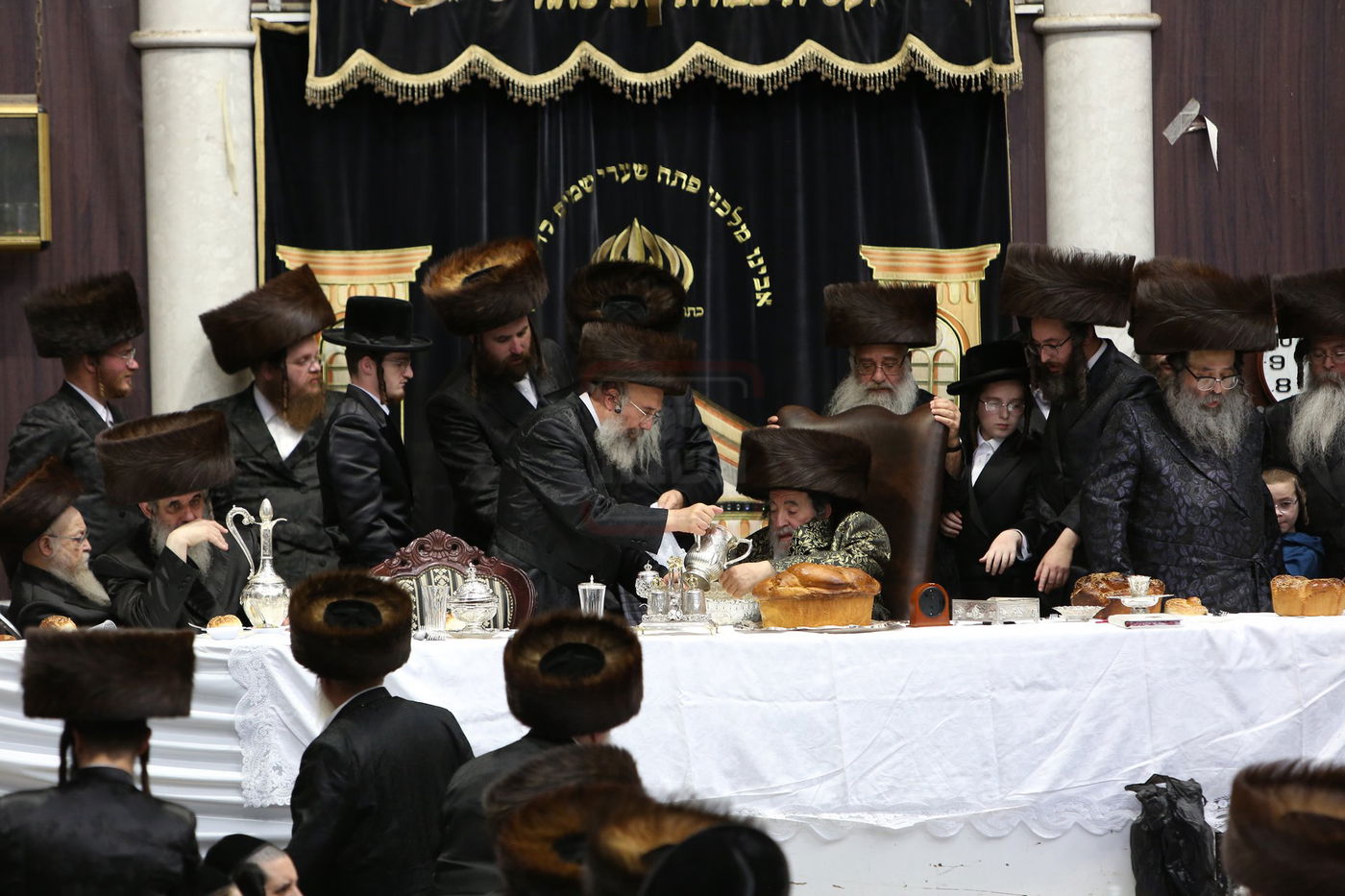 שמחת בר המצווה לנין האדמו"ר מויז'ניץ - חוה"מ סוכות 