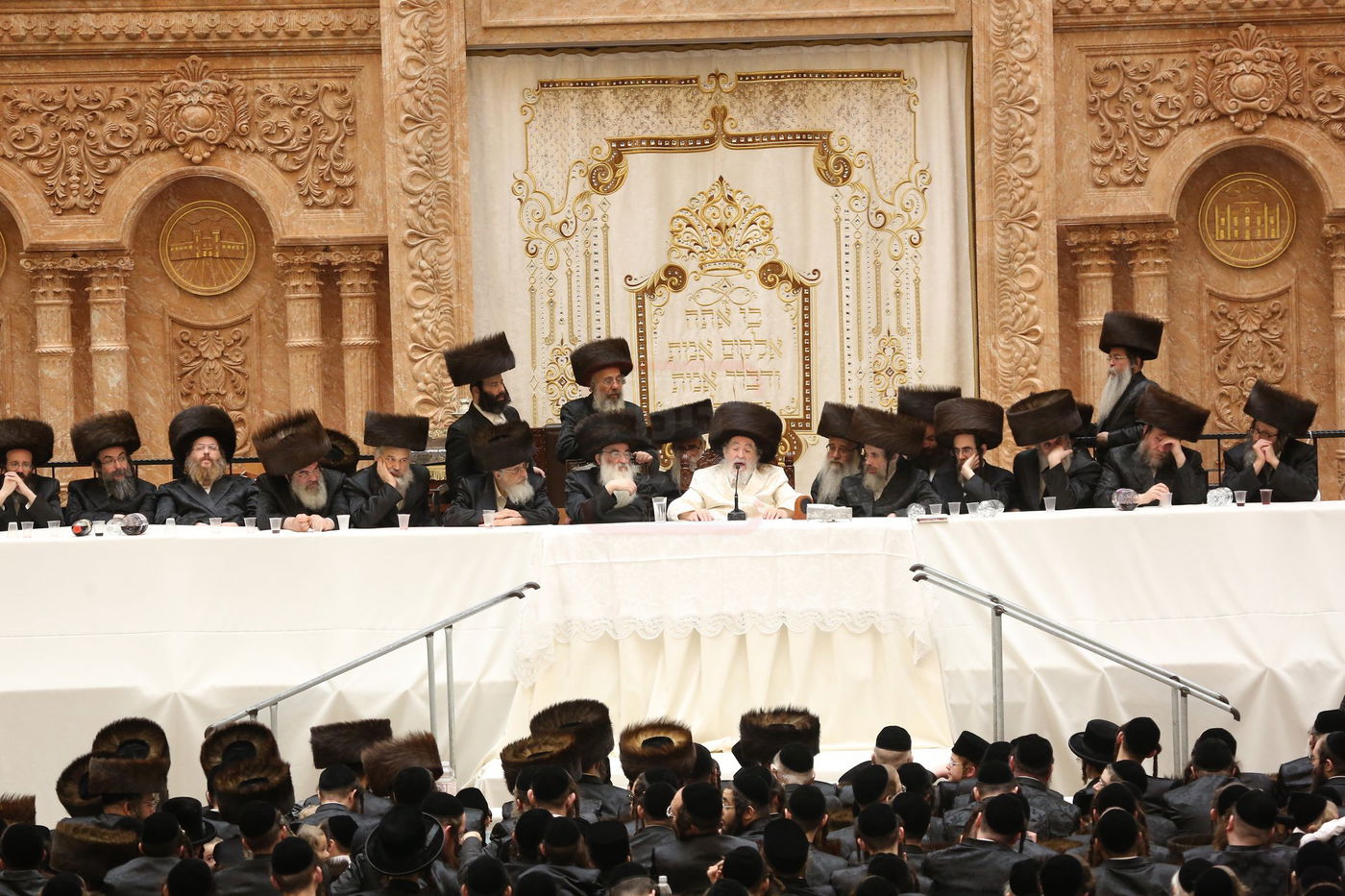 נעילת החג שמחת תורה בחצה"ק ויזנ'יץ