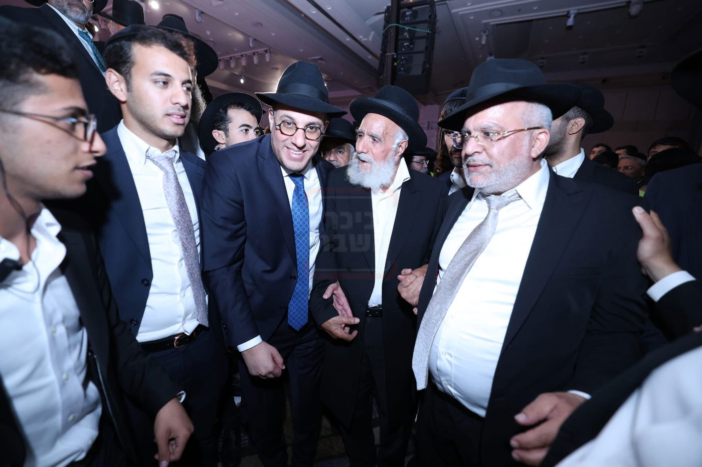 הטיסה החשאית לארה"ב | 'זופניק בכיכר' עם כל התמונות, הנייעס והחשיפות של השבוע