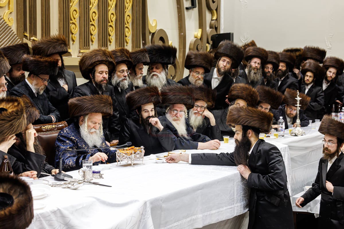 חג הסוכות ושמחת תורה בחצה"ק באבוב