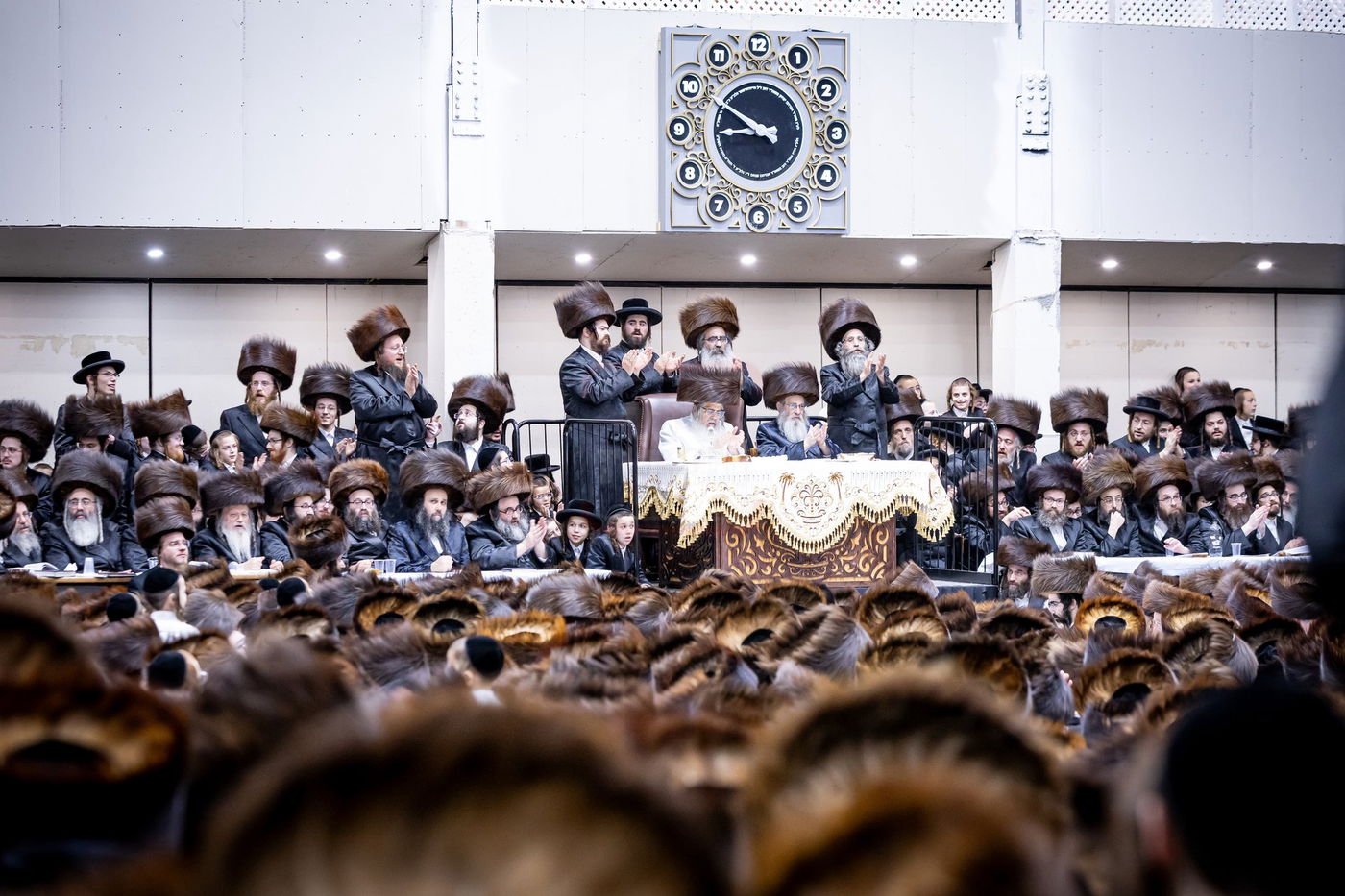 מוצאי חג שמיני עצרת בחצה"ק סאטמר