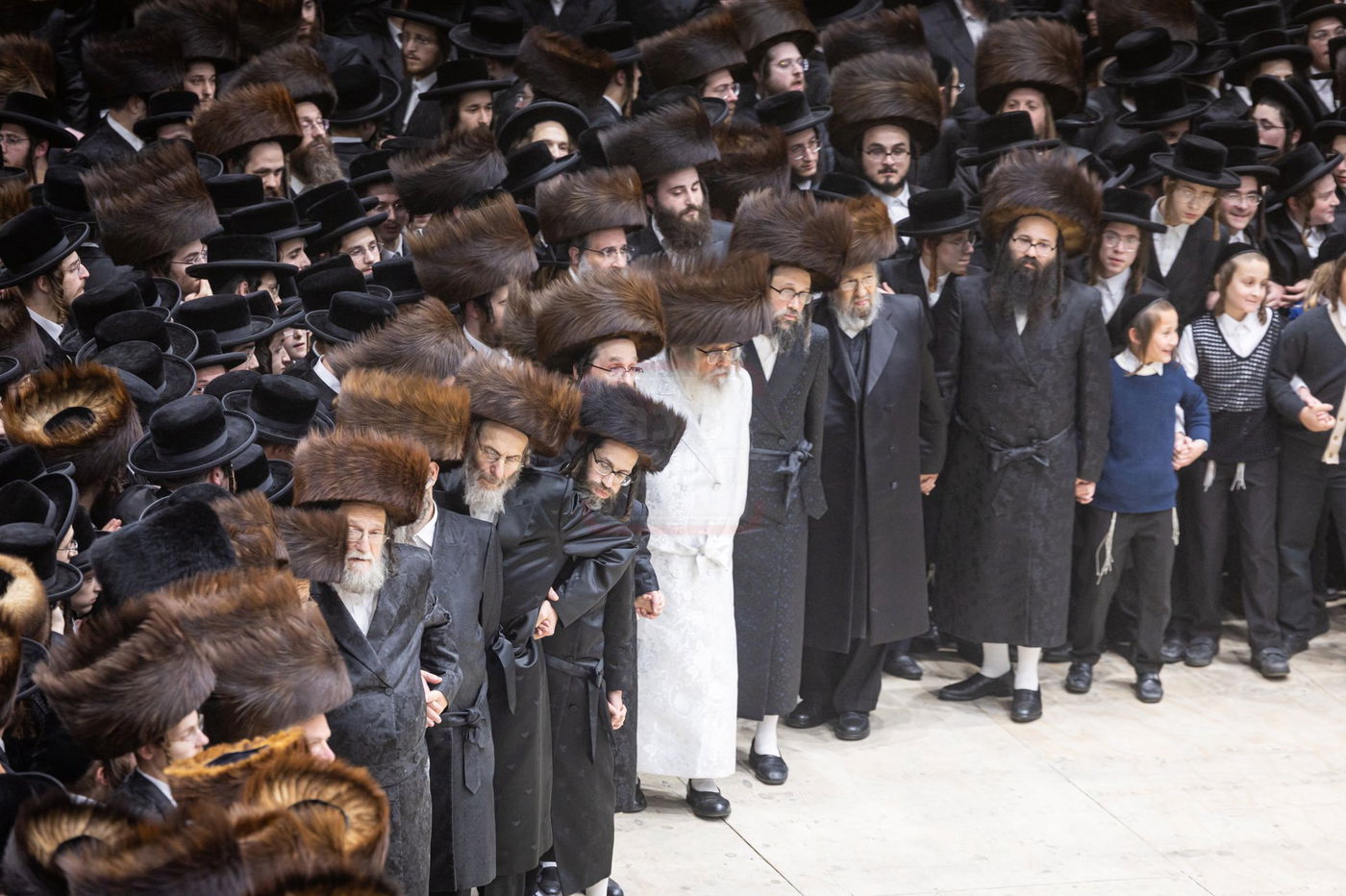 מוצאי חג שמיני עצרת בחצה"ק סאטמר