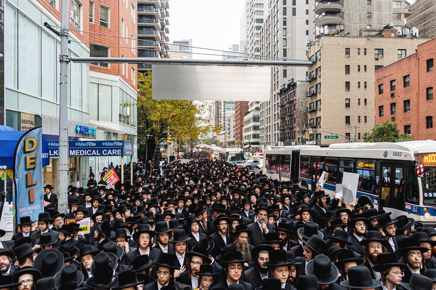עצרת הרבבות נגד גזירת הגיוס במנהטן