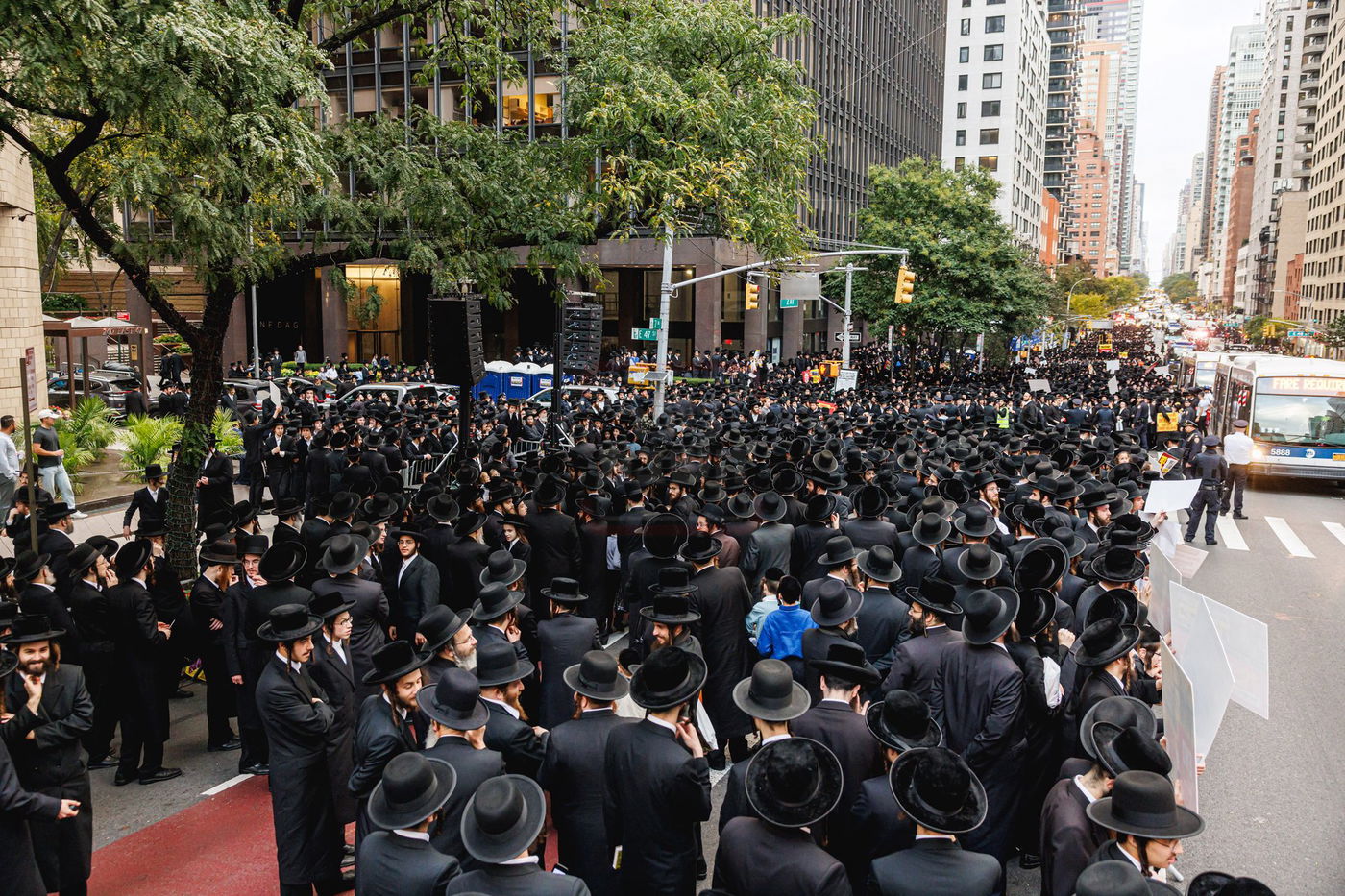 עצרת הרבבות נגד גזירת הגיוס במנהטן