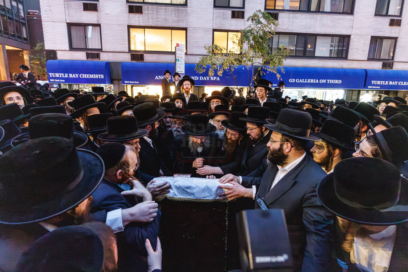 עצרת הרבבות נגד גזירת הגיוס במנהטן