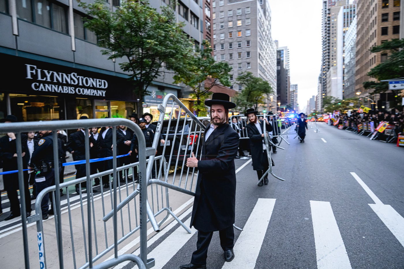 עצרת הרבבות נגד גזירת הגיוס במנהטן