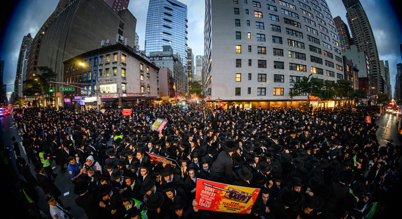 עצרת הרבבות נגד גזירת הגיוס במנהטן