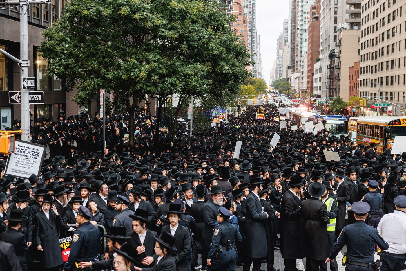 עצרת הרבבות נגד גזירת הגיוס במנהטן