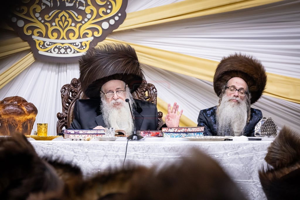 סוכות - הושענא רבה ומוצאי שמחת תורה בחצה"ק צאנז קלויזנבורג