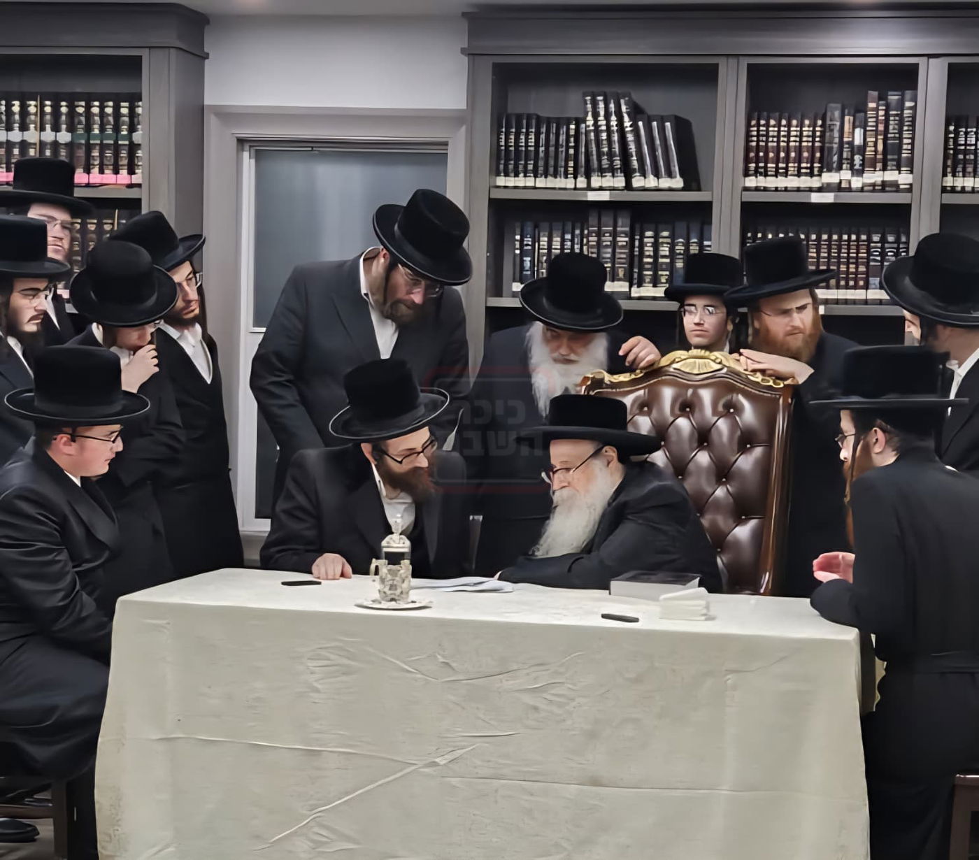 האדמו"ר מצאנז קלויזנבורג בקהלת קהל בלייקווד