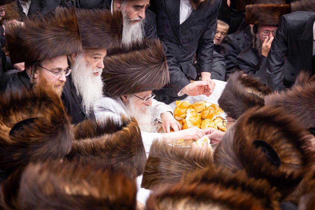 סוכות - הושענא רבה ומוצאי שמחת תורה בחצה"ק צאנז קלויזנבורג