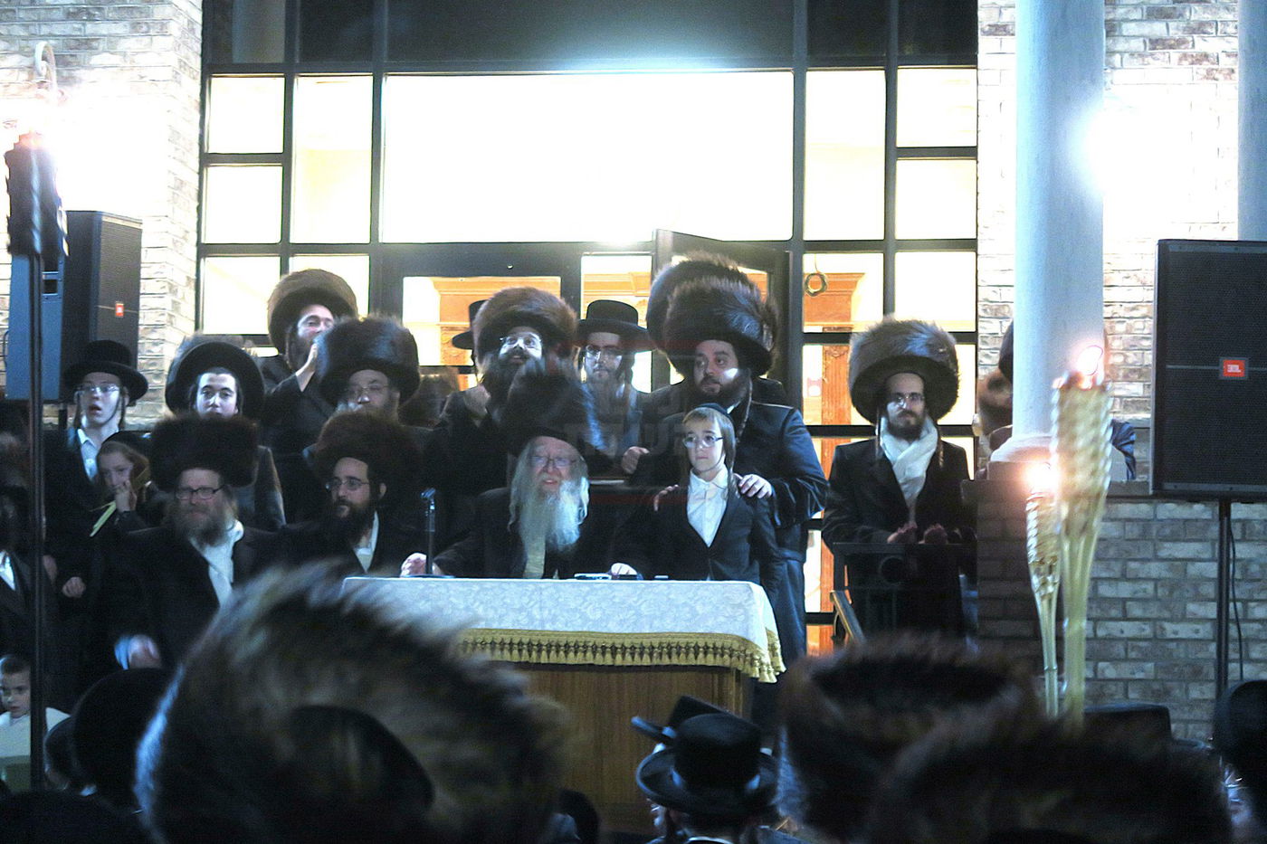 ירח האיתנים בחצה"ק ניקלשבורג