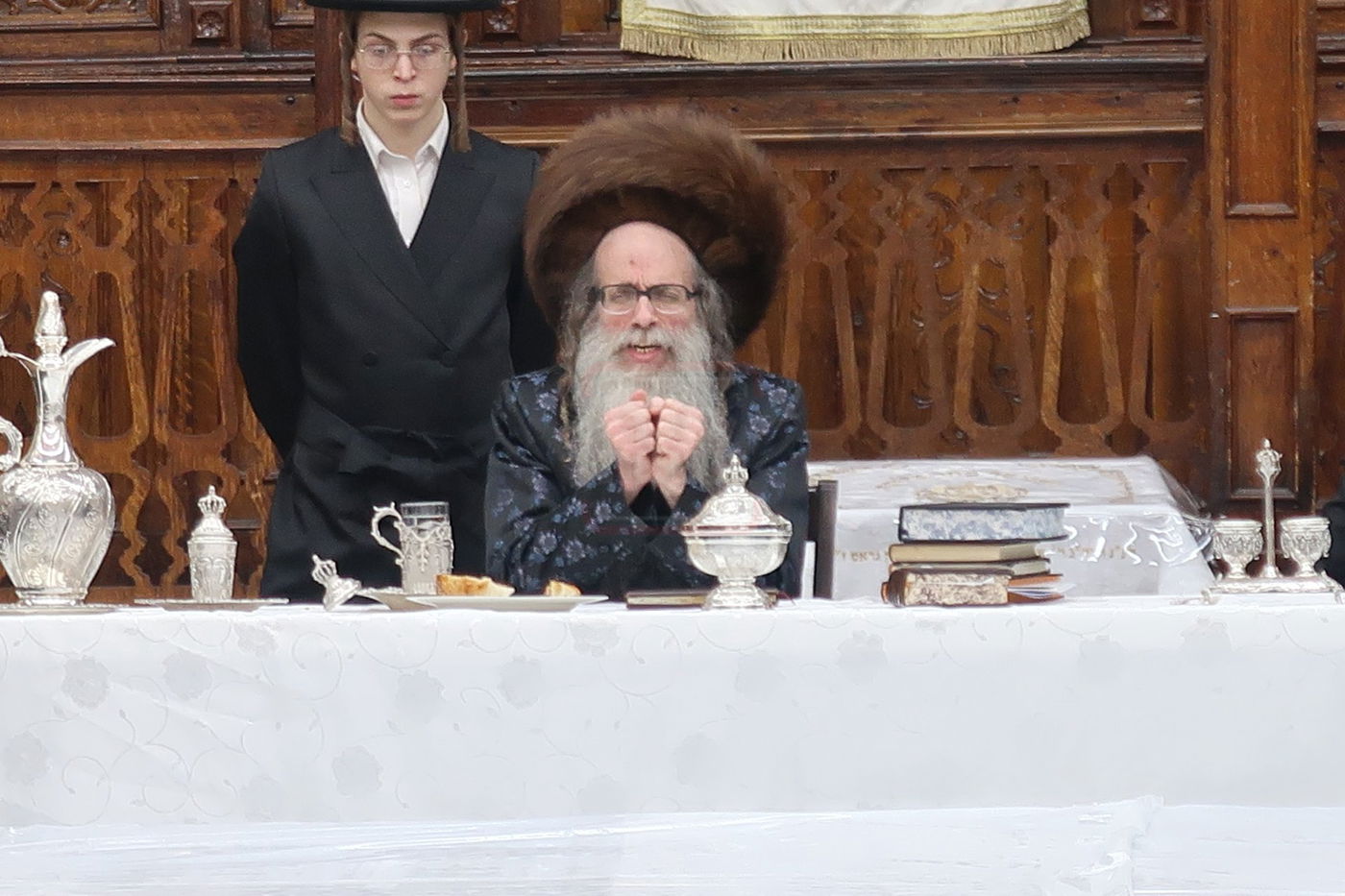 חג הסוכות ושמחת תורה בחצה"ק צאנז זוועהיל