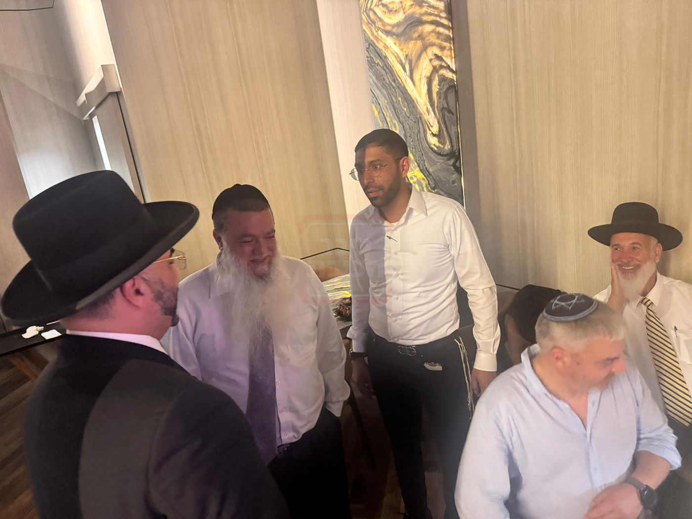 הנגיד שהתפלפל עם ראש הישיבה | 'זופניק בכיכר' עם כל התמונות, הנייעס והחשיפות של השבוע