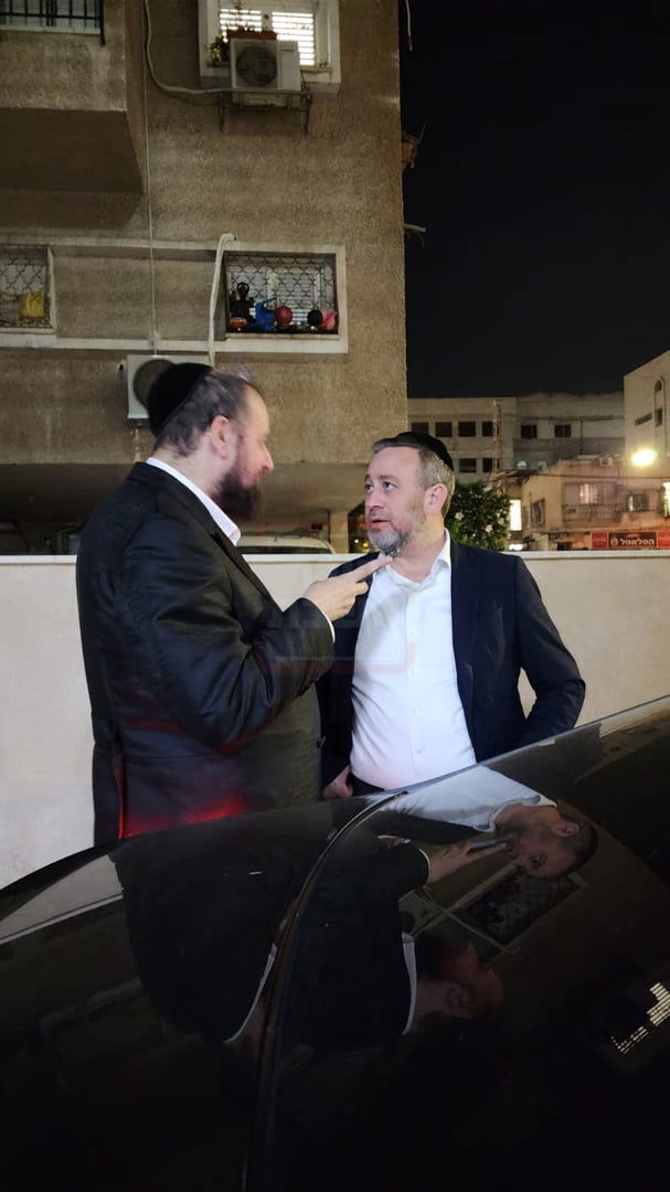 הנגיד שהתפלפל עם ראש הישיבה | 'זופניק בכיכר' עם כל התמונות, הנייעס והחשיפות של השבוע