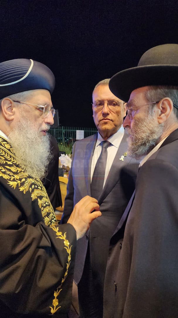 הנגיד שהתפלפל עם ראש הישיבה | 'זופניק בכיכר' עם כל התמונות, הנייעס והחשיפות של השבוע