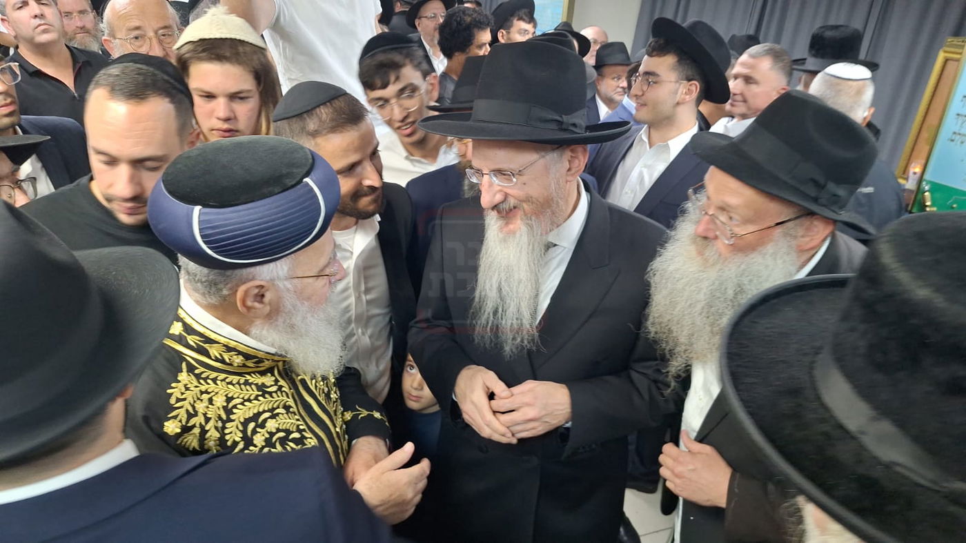 הנגיד שהתפלפל עם ראש הישיבה | 'זופניק בכיכר' עם כל התמונות, הנייעס והחשיפות של השבוע