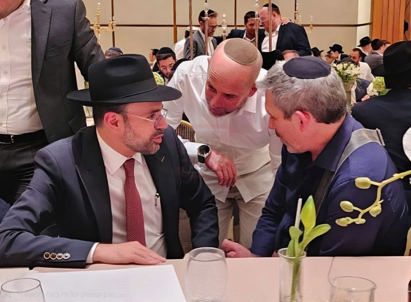 הנגיד שהתפלפל עם ראש הישיבה | 'זופניק בכיכר' עם כל התמונות, הנייעס והחשיפות של השבוע