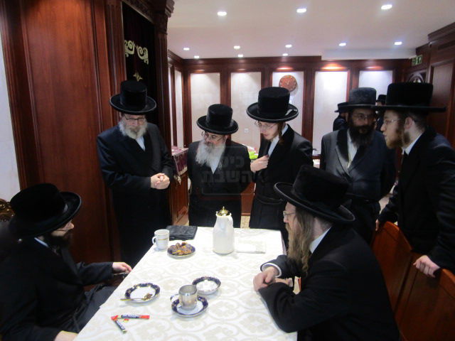 הרה"ג ר' דוד רוקח בביקור בלונדון