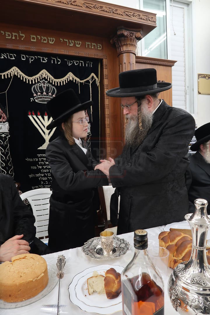 שמחת בר המצווה לנכד גאב"ד פרדס כץ 