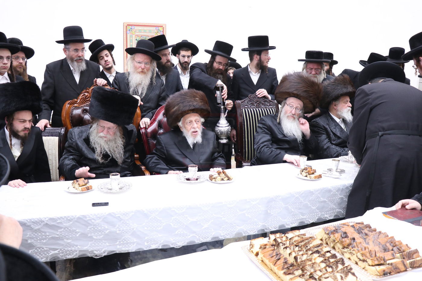 ברית בשמחת הברית בחצרות קוזמיר - ביאלה - קופיטשניץ - לעלוב בית שמש