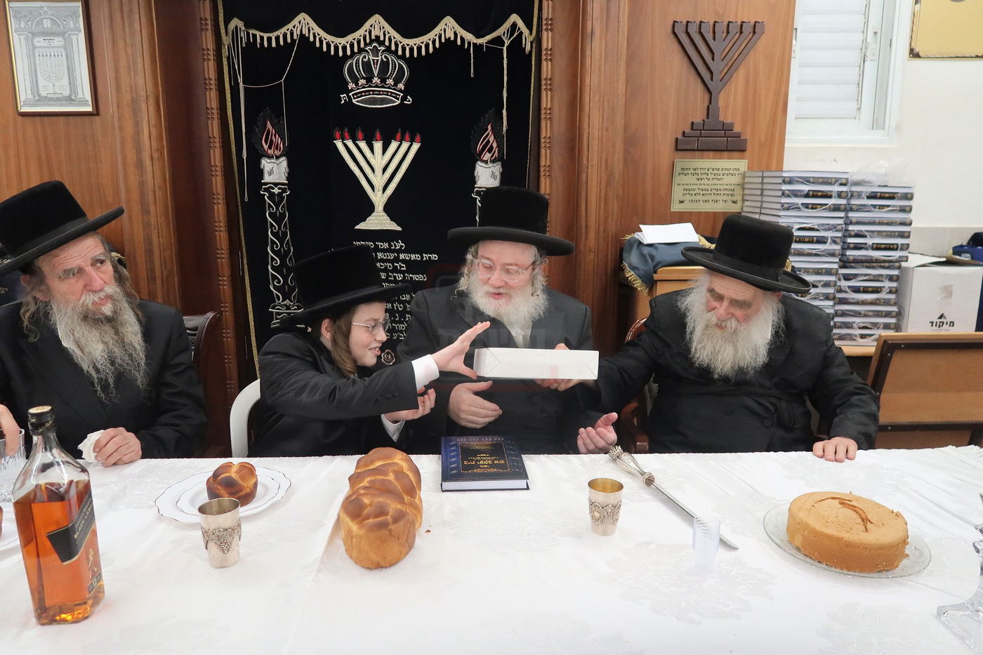 שמחת בר המצווה לנכד גאב"ד פרדס כץ 